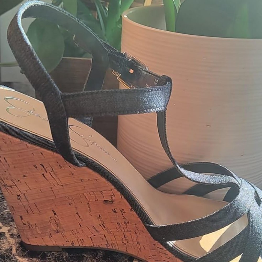 Sandal
